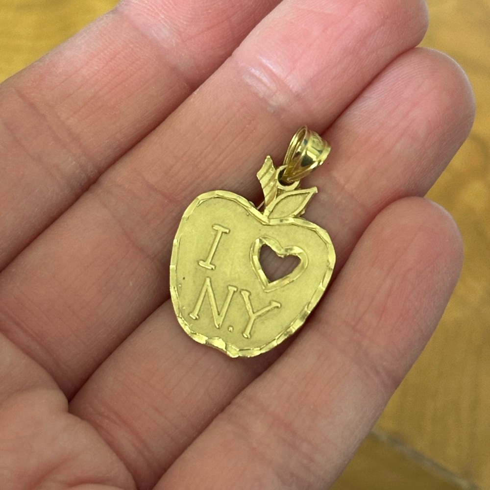 14k gold I love New York apple pendant charm
